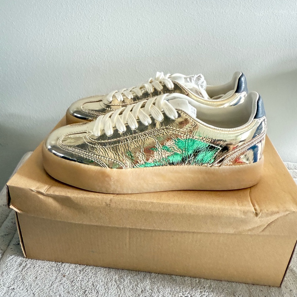 Steve Madden Tux Gold and Black metallic Sneakers‎ New 7